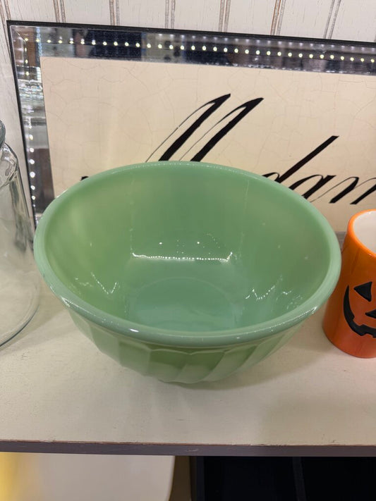 Jadeite Ribbed Bowl