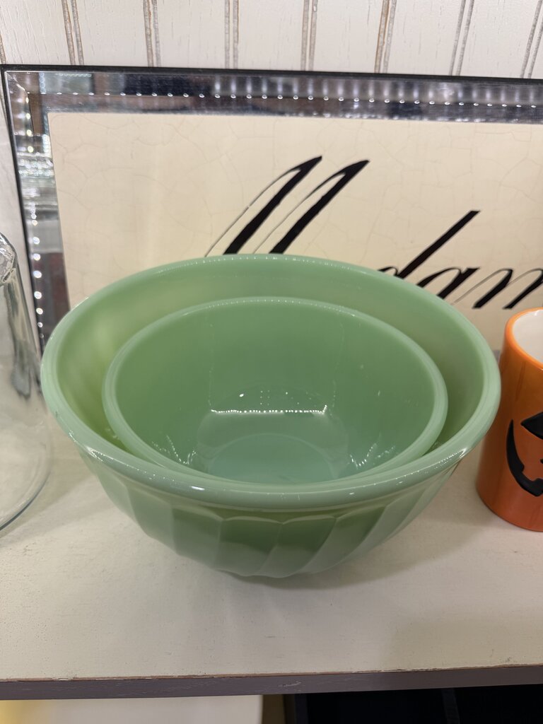 Large Jadeite Ribbed Bowl