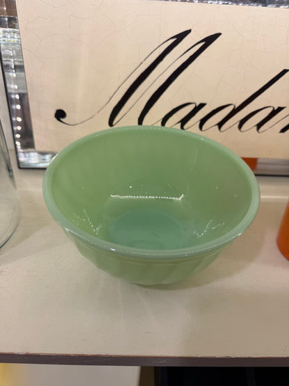 Small Jadeite Ribbed Bowl