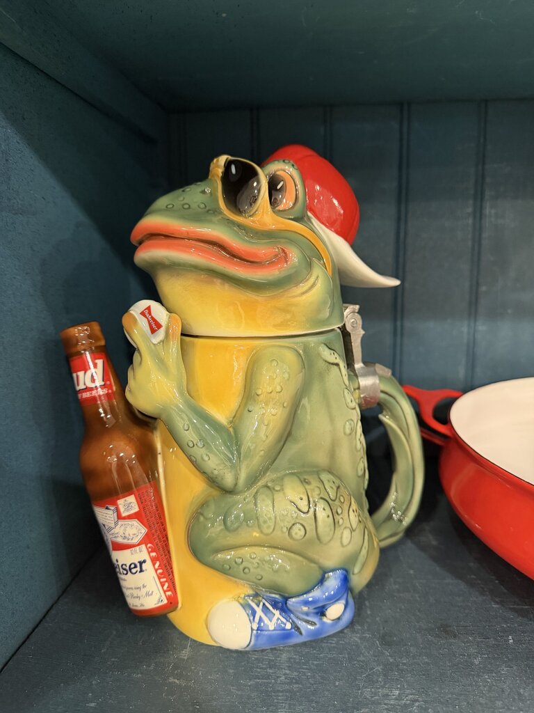Anheuser Busch Budweiser Frog Character Stein